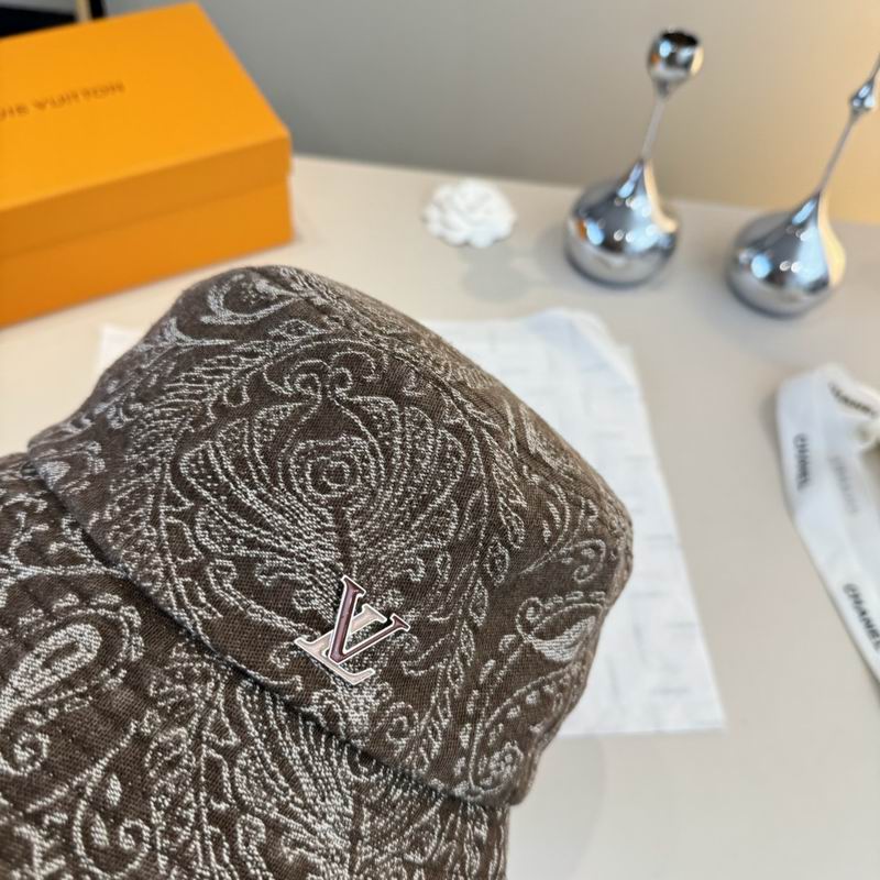 LV hat (179)