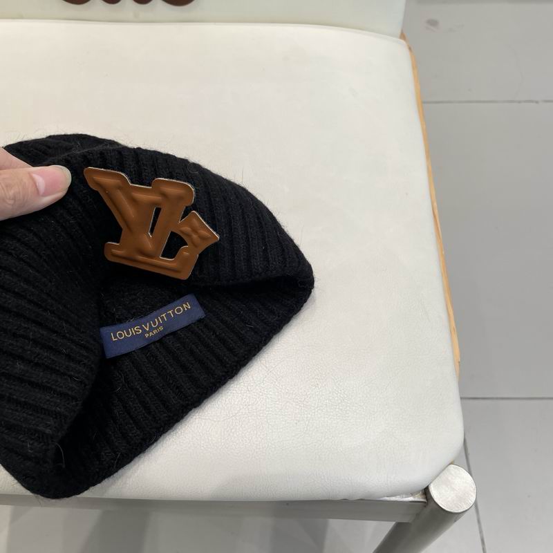 LV hat (2158)