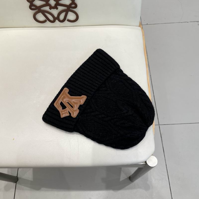 LV hat (2159)