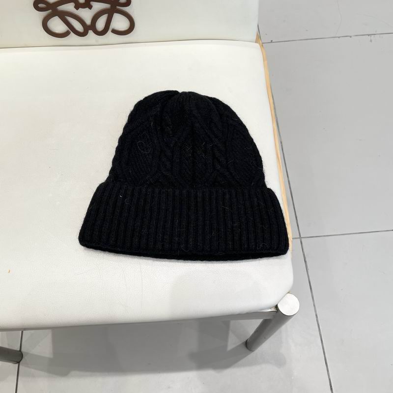 LV hat (2160)