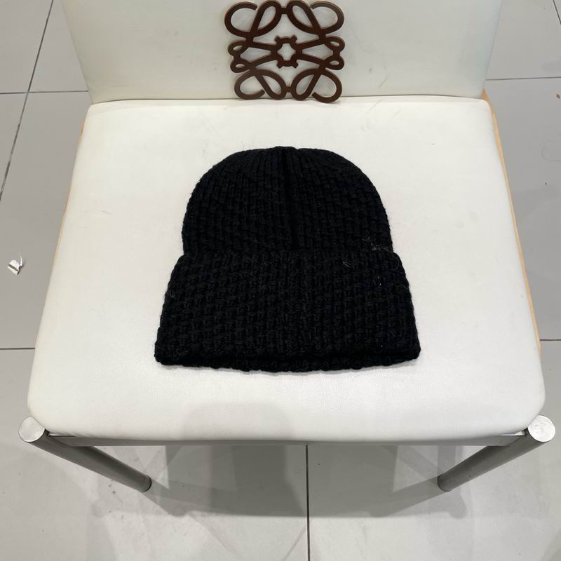 LV hat (2432)
