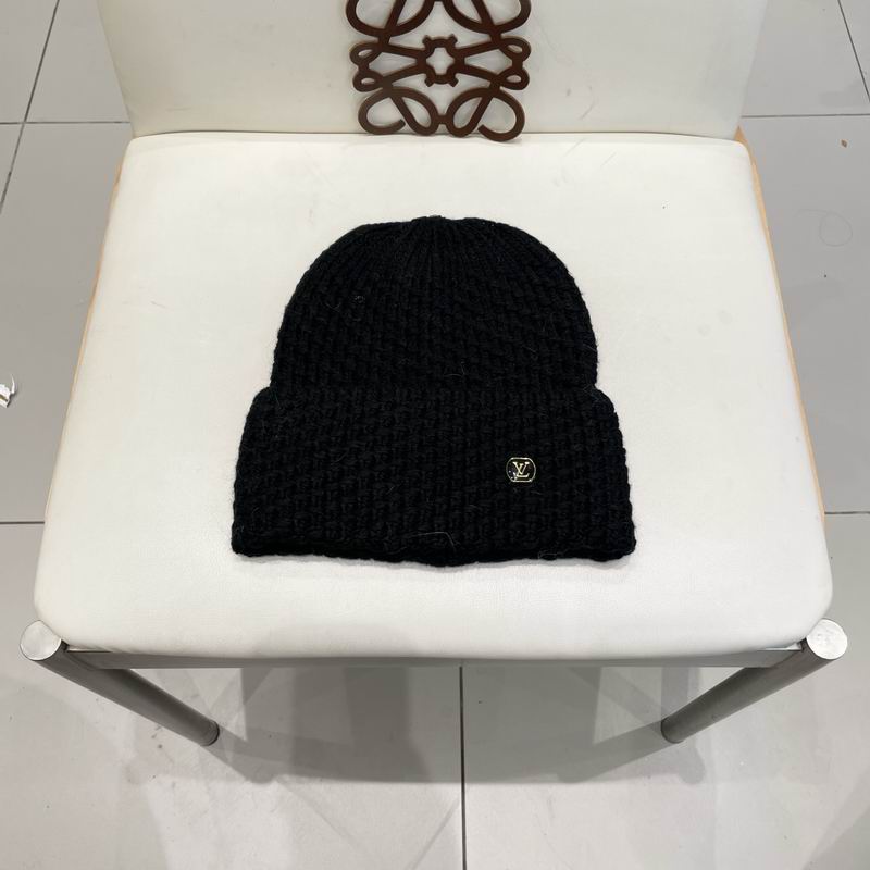 LV hat (2438)