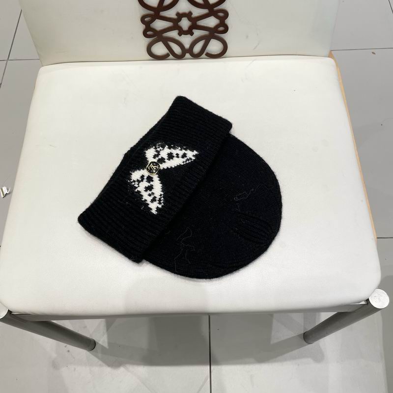 LV hat (2449)