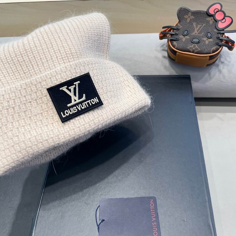 LV hat (2666)
