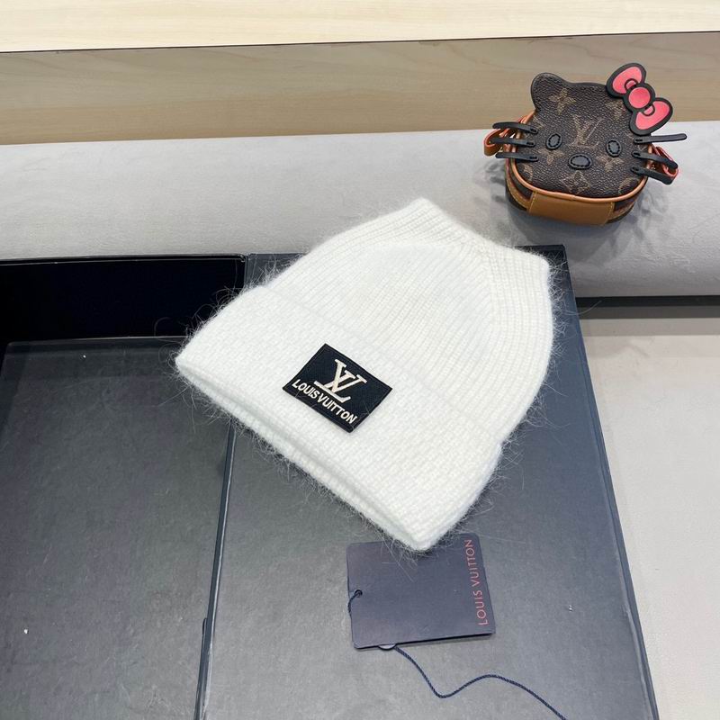 LV hat (2677)