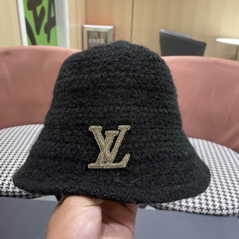 LV hat (409)