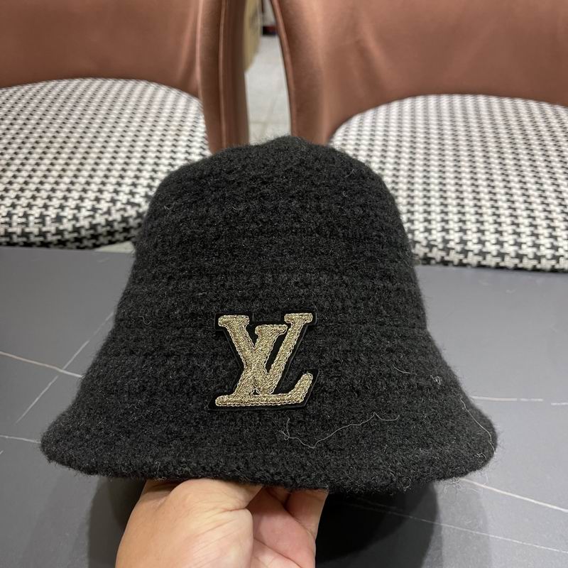 LV hat (410)
