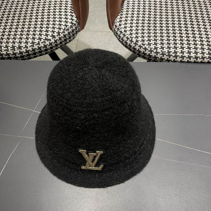 LV hat (412)