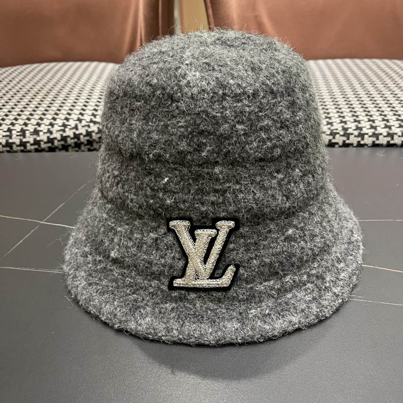 LV hat (425)