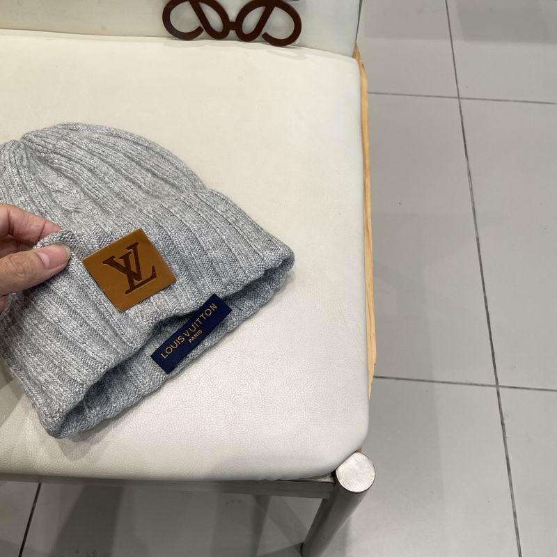 LV hat (43)