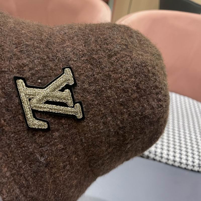 LV hat (430)