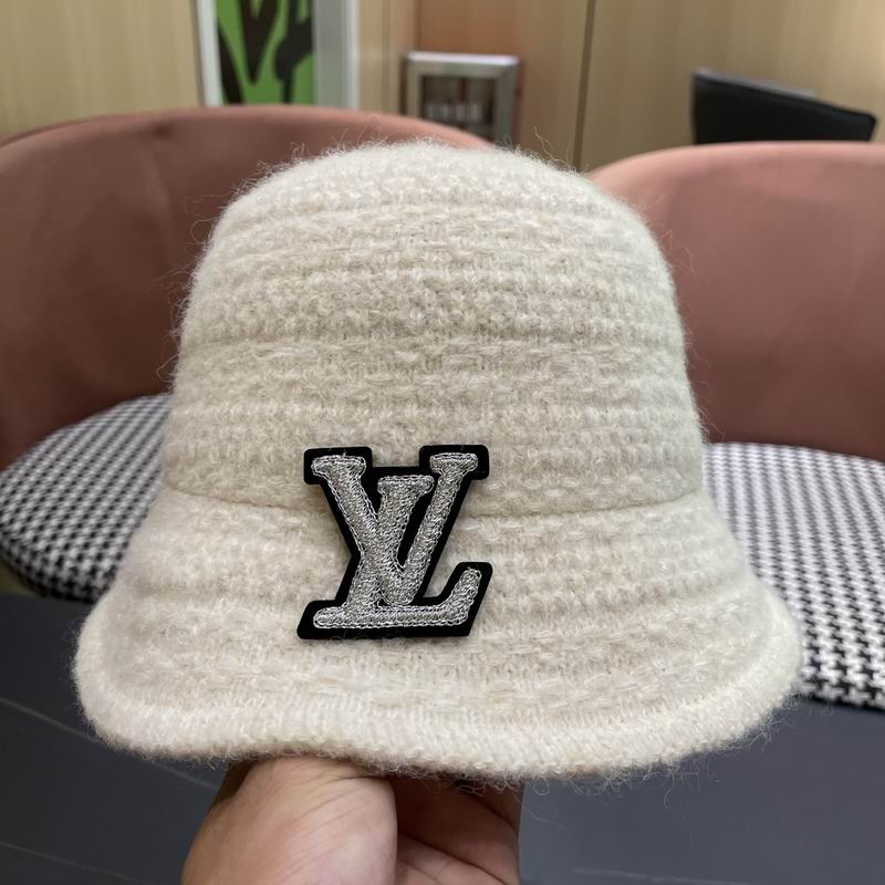 LV hat (442)