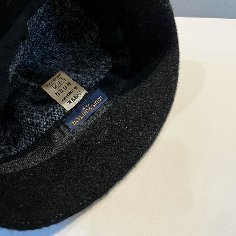 LV hat (572)