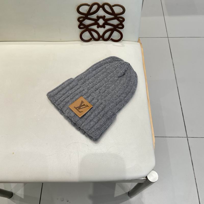 LV hat (68)