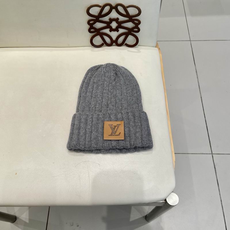 LV hat (69)