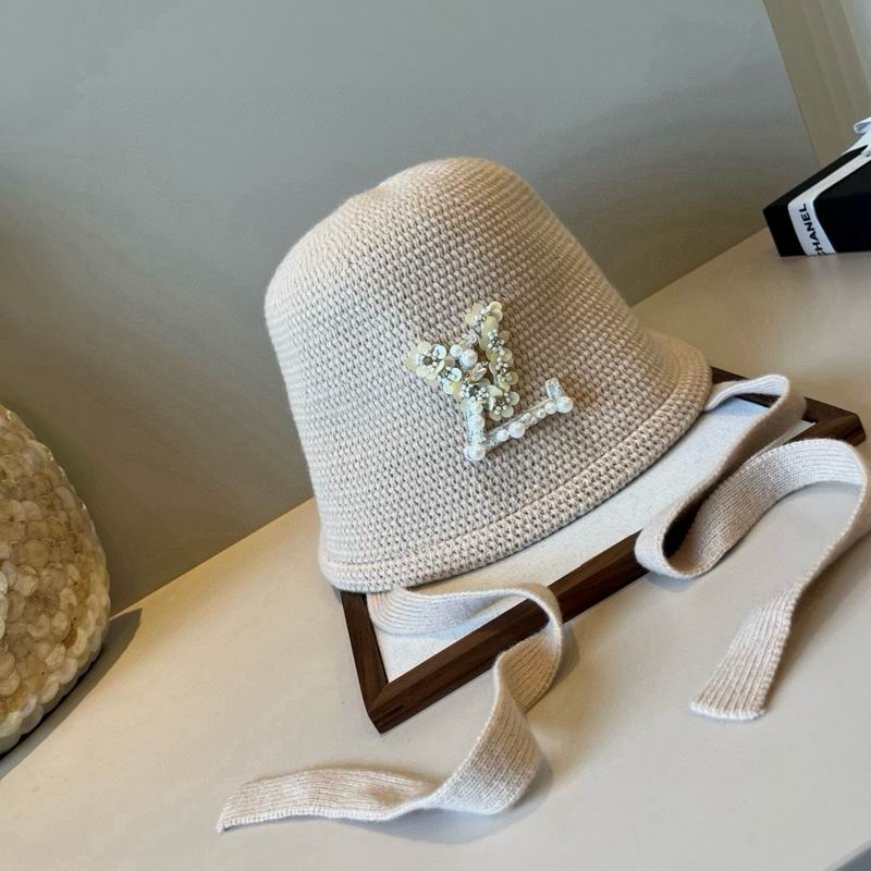 LV hat (946)