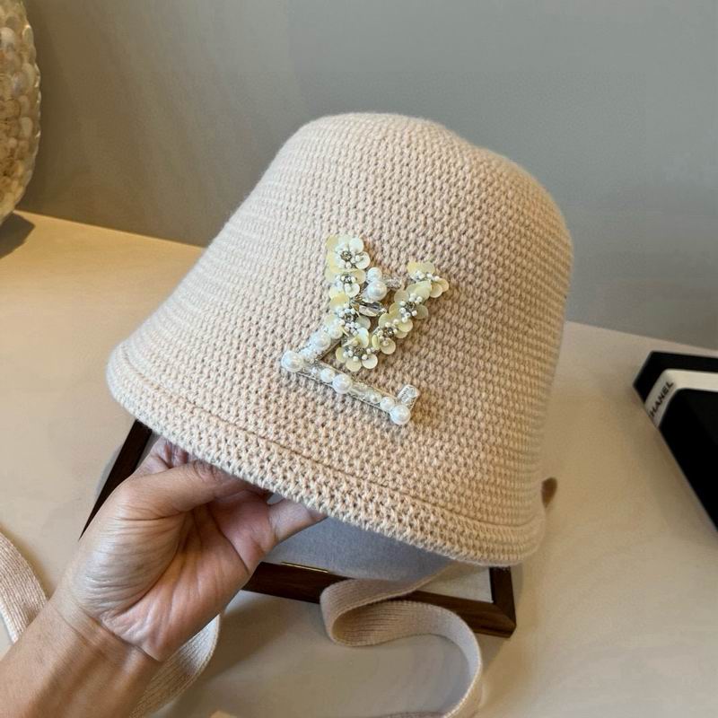 LV hat (947)