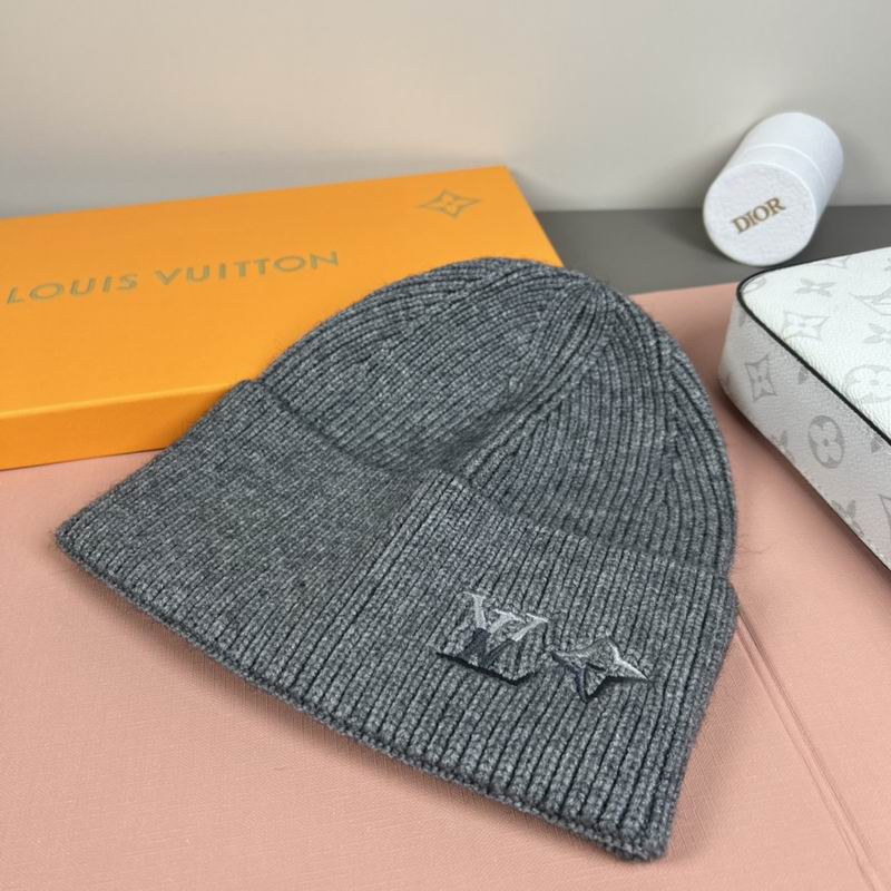 LV hat dx (1816)
