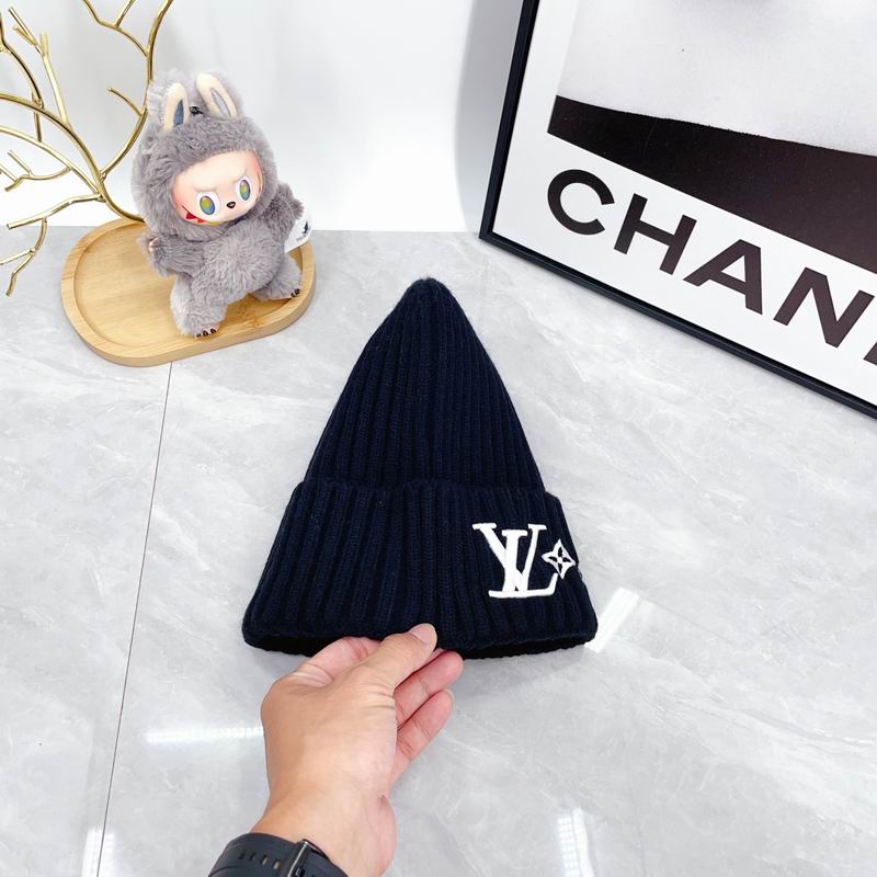 LV hat dx (2075)