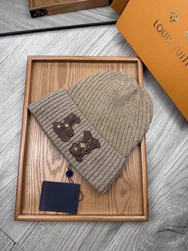 LV hat dx (43)