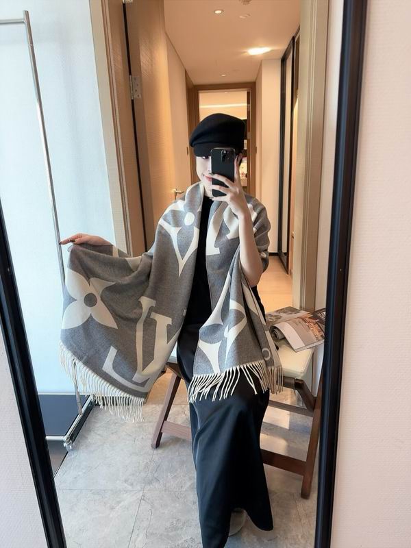 LV scarf 180X65cm E10 (19)
