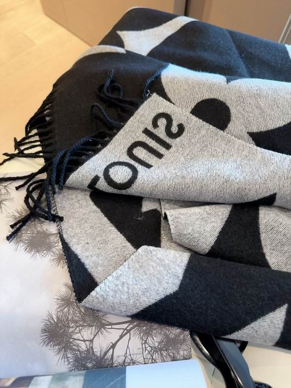 LV scarf 180X65cm E10 (21)