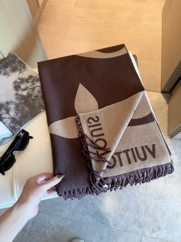 LV scarf 180X65cm E10 (8)