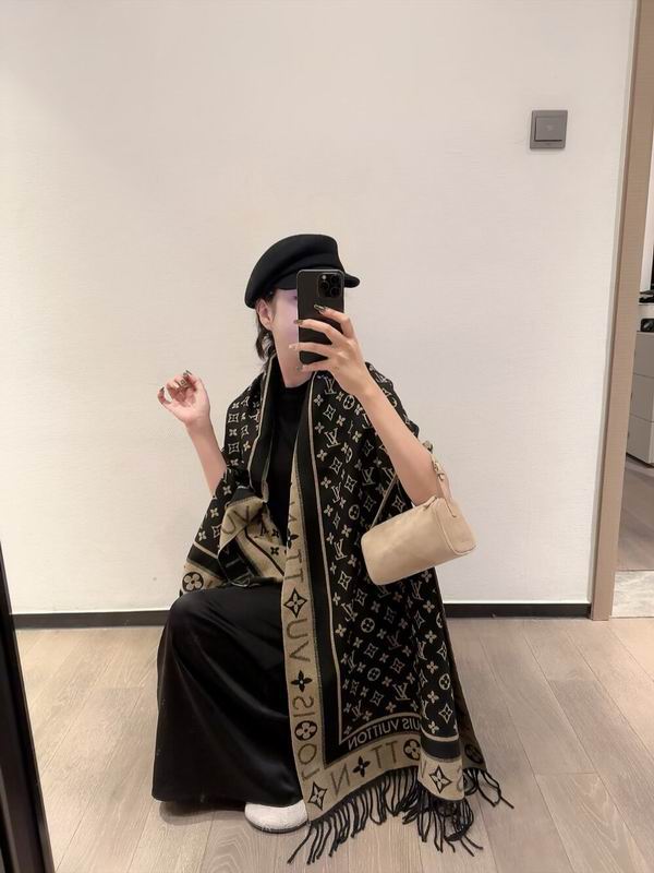 LV scarf 196X65cm E11 (21)