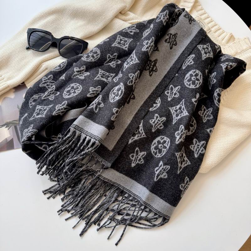 LV scarf 65X180cm E19 (5)