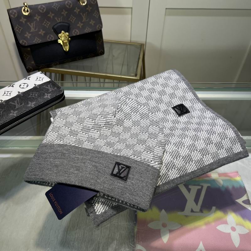 LV scarf hat (14)