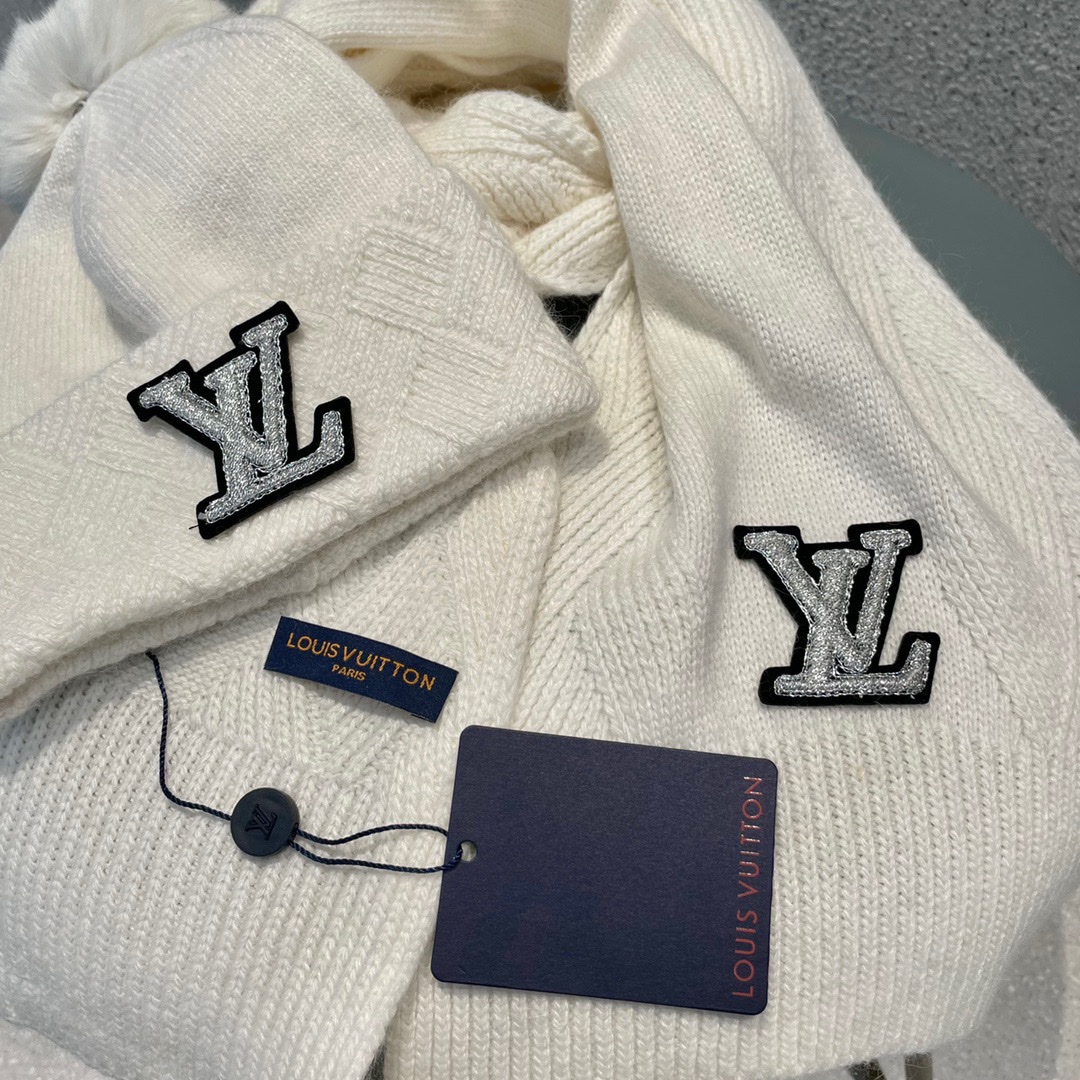 LV scarf hat (21)