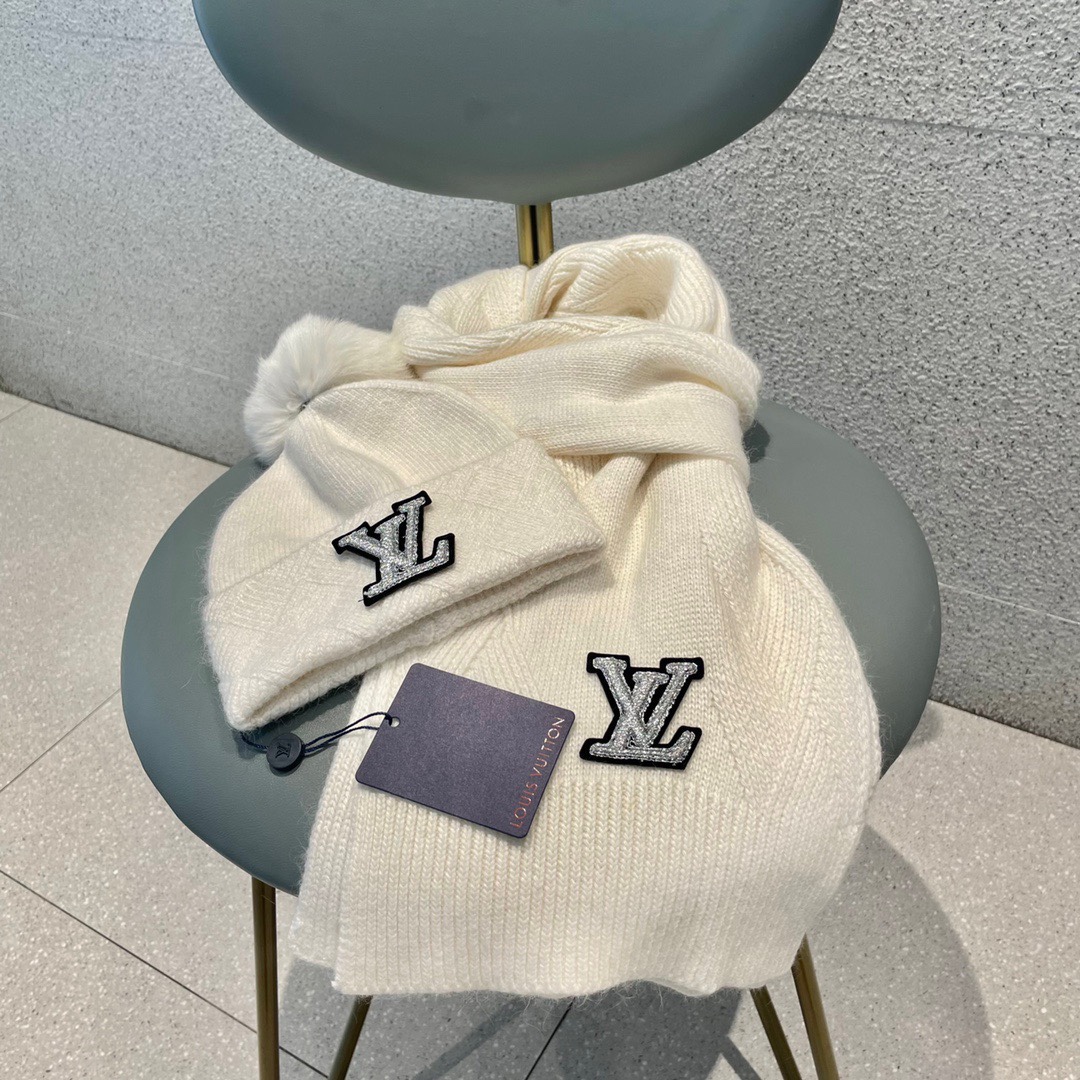LV scarf hat (25)