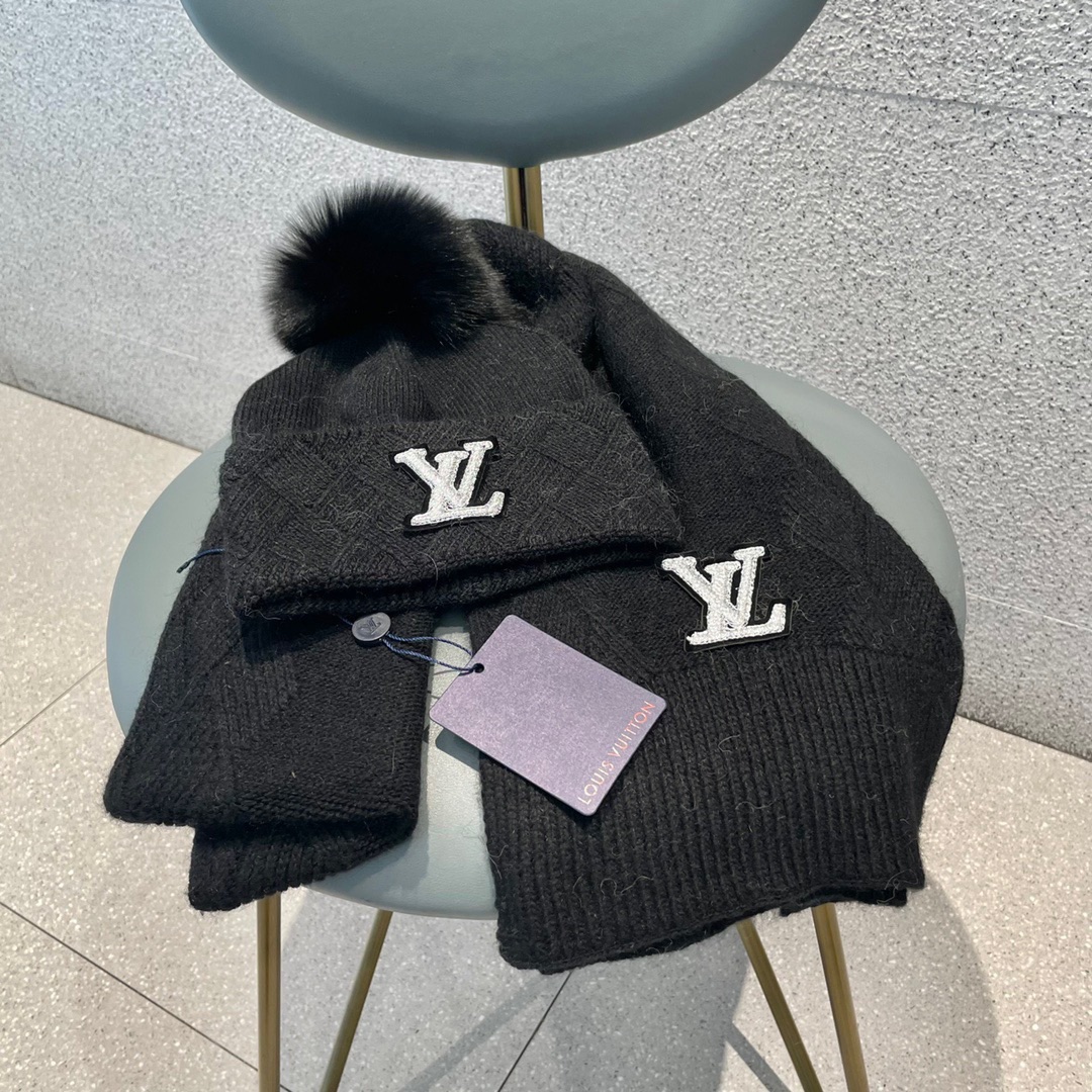 LV scarf hat (32)