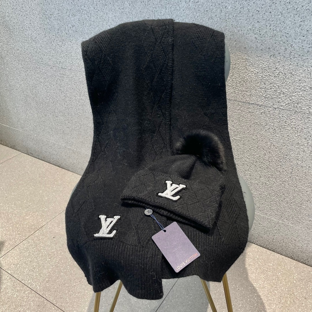LV scarf hat (33)