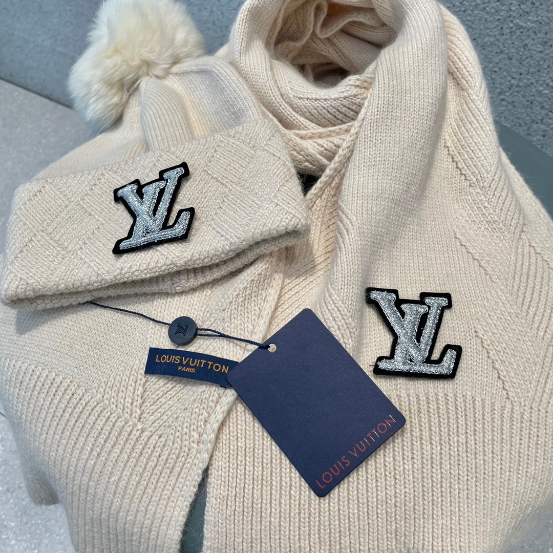 LV scarf hat (38)