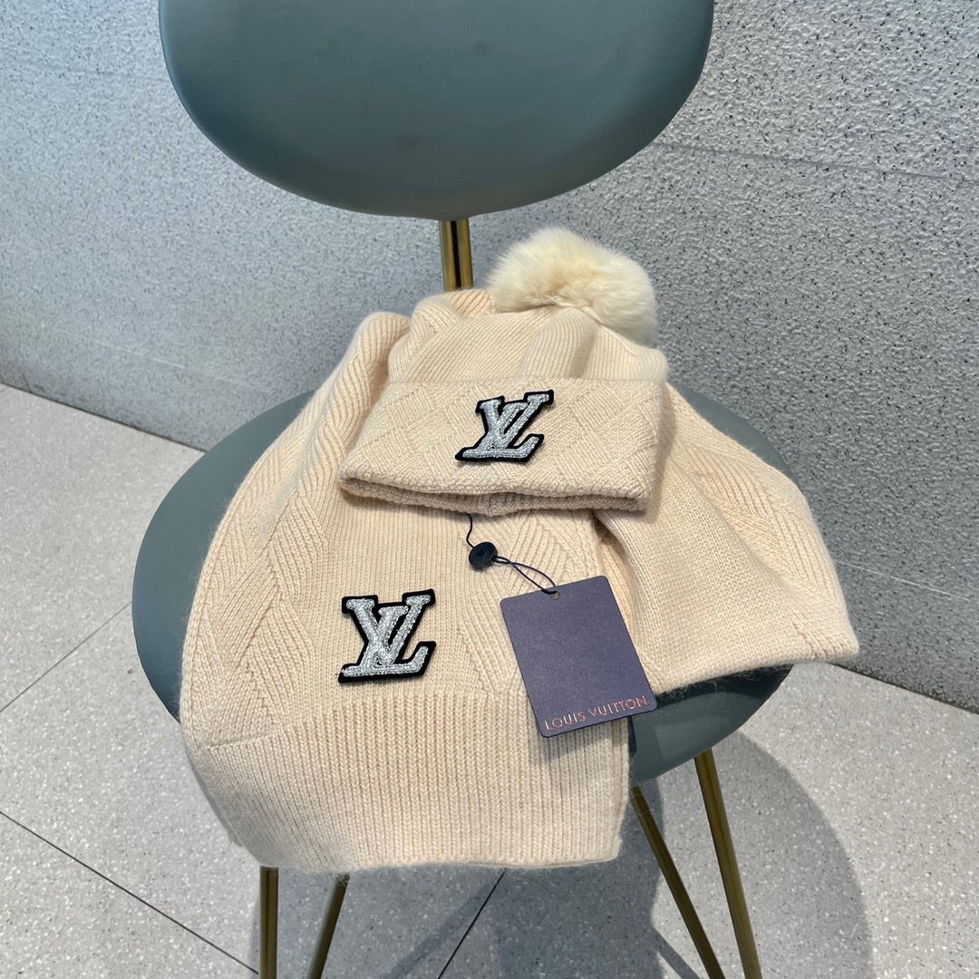 LV scarf hat (42)