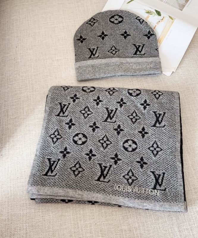 LV scarf hat dx  (8)