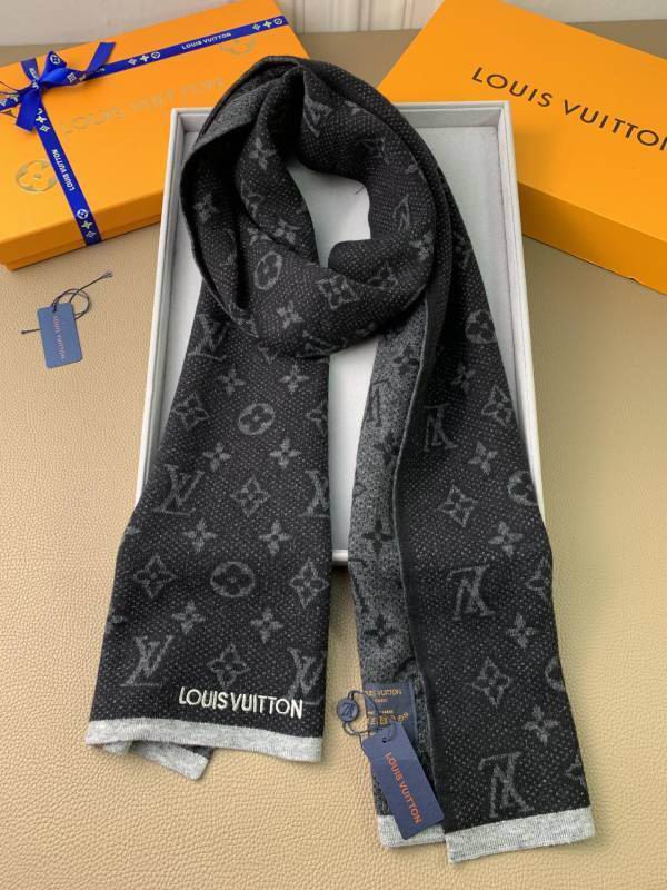 LV scarf hm (33)