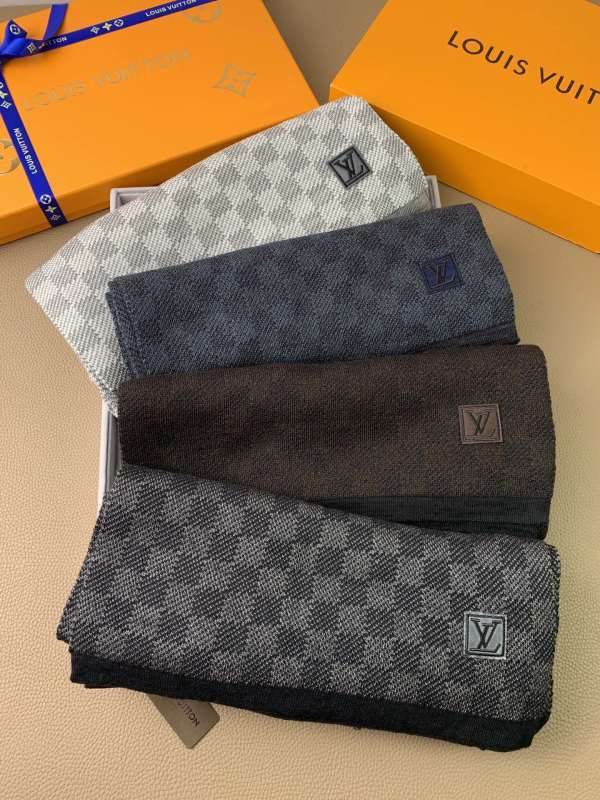 LV scarf hm (47)
