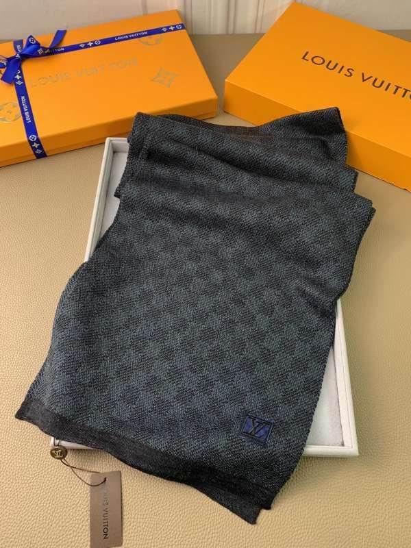 LV scarf hm (52)