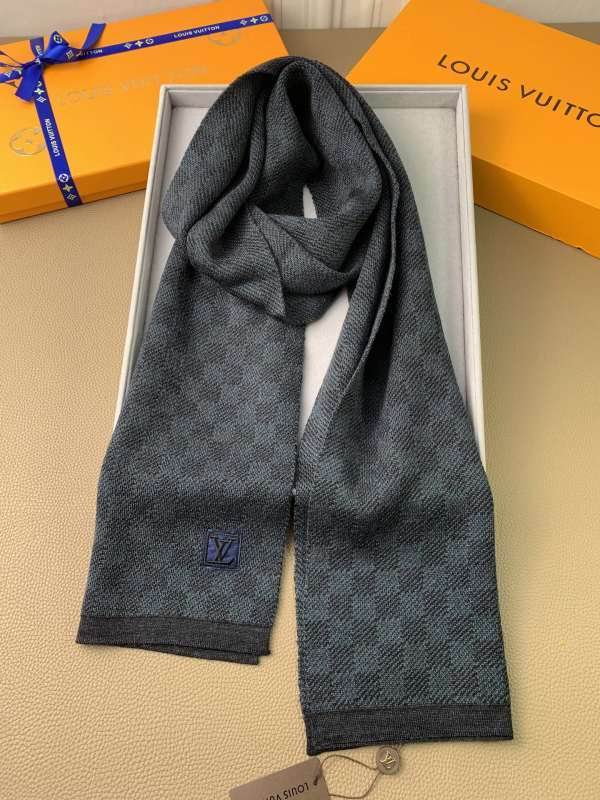 LV scarf hm (53)