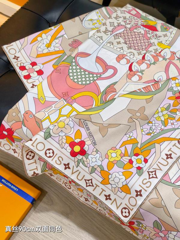 LV silk Scarf 90X90cm E14 (16)
