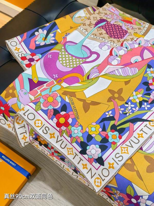 LV silk Scarf 90X90cm E14 (6)