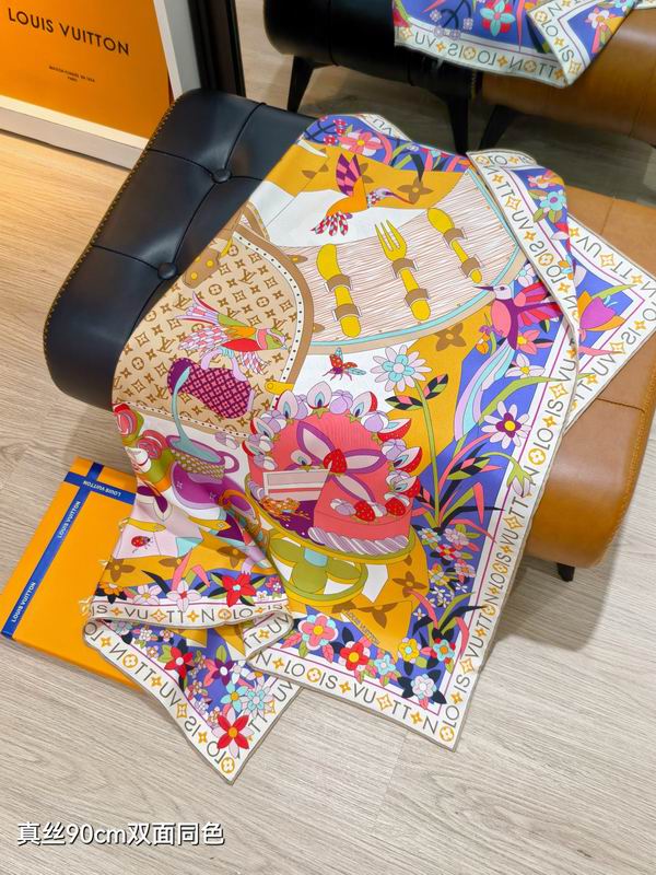 LV silk Scarf 90X90cm E14 (7)