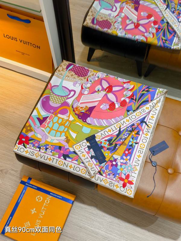 LV silk Scarf 90X90cm E14 (8)