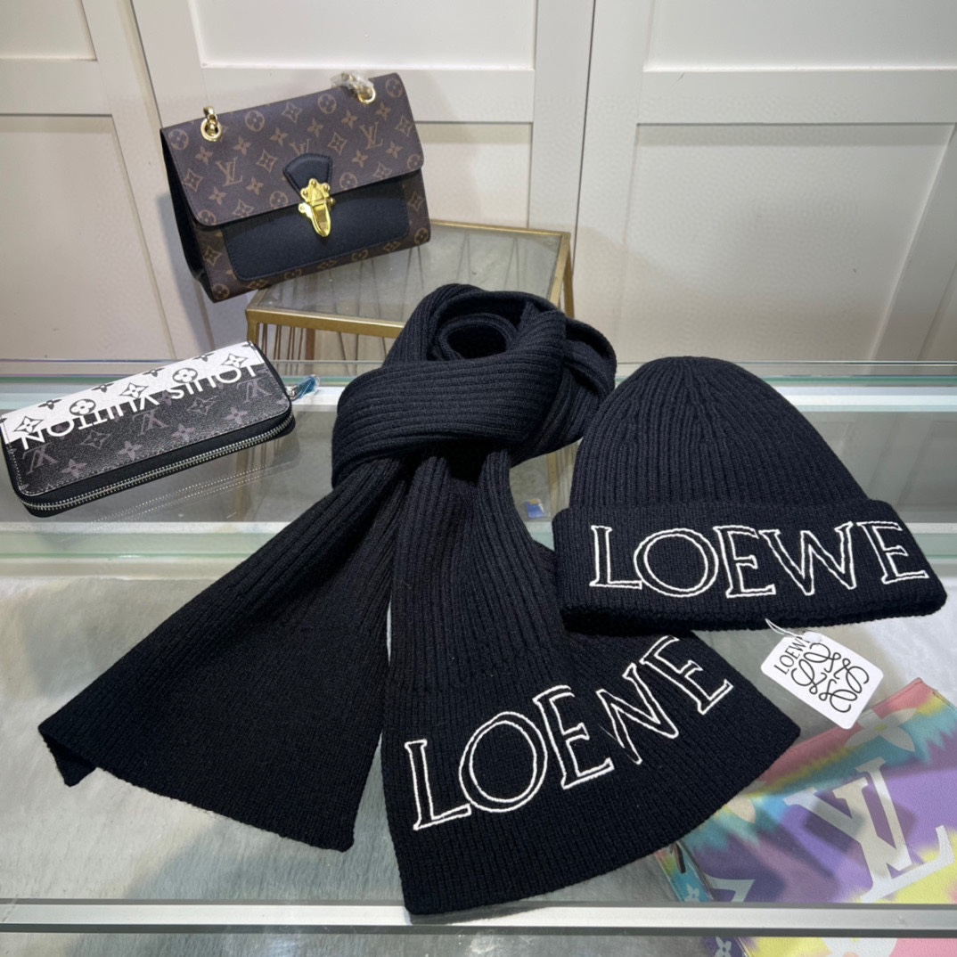 Loewe Scarf Hat (1)