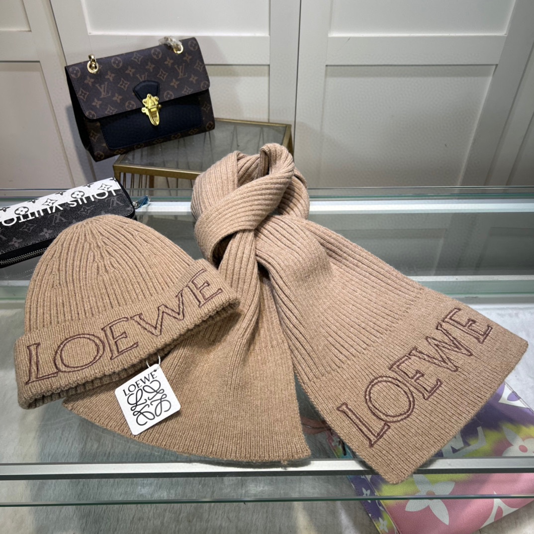 Loewe Scarf Hat (3)