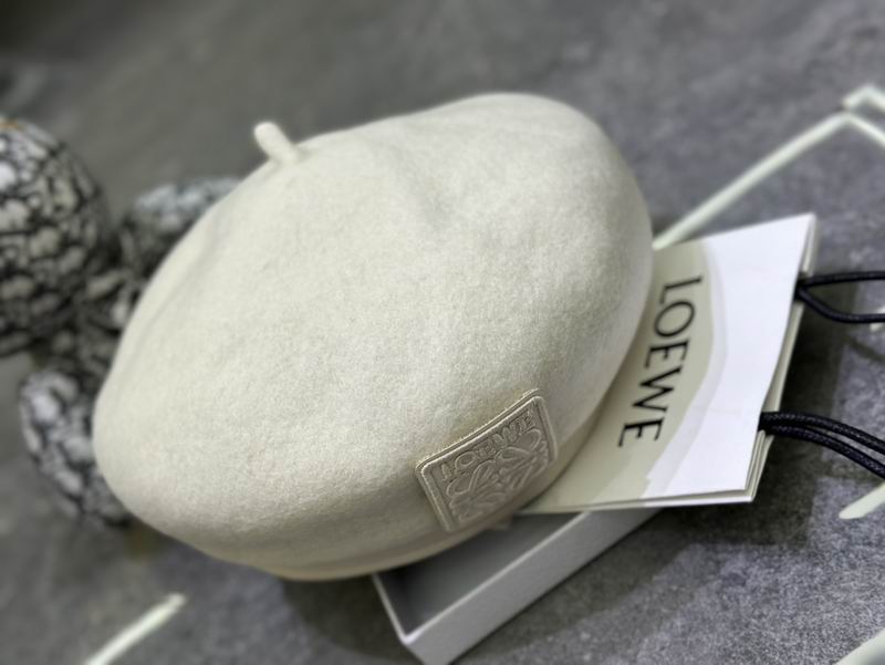 Loewe beret dx (82)