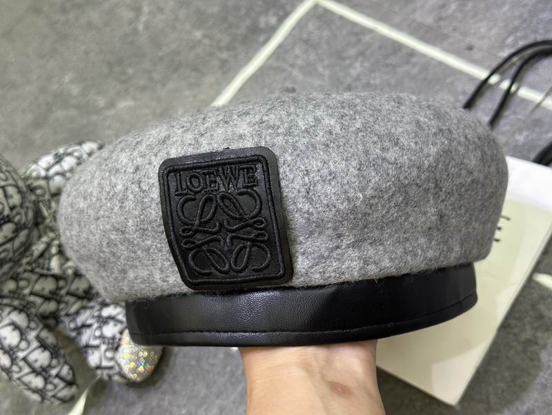 Loewe beret dx (85)