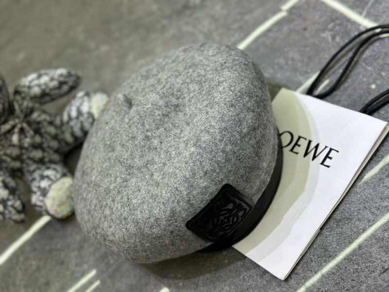 Loewe beret dx (86)